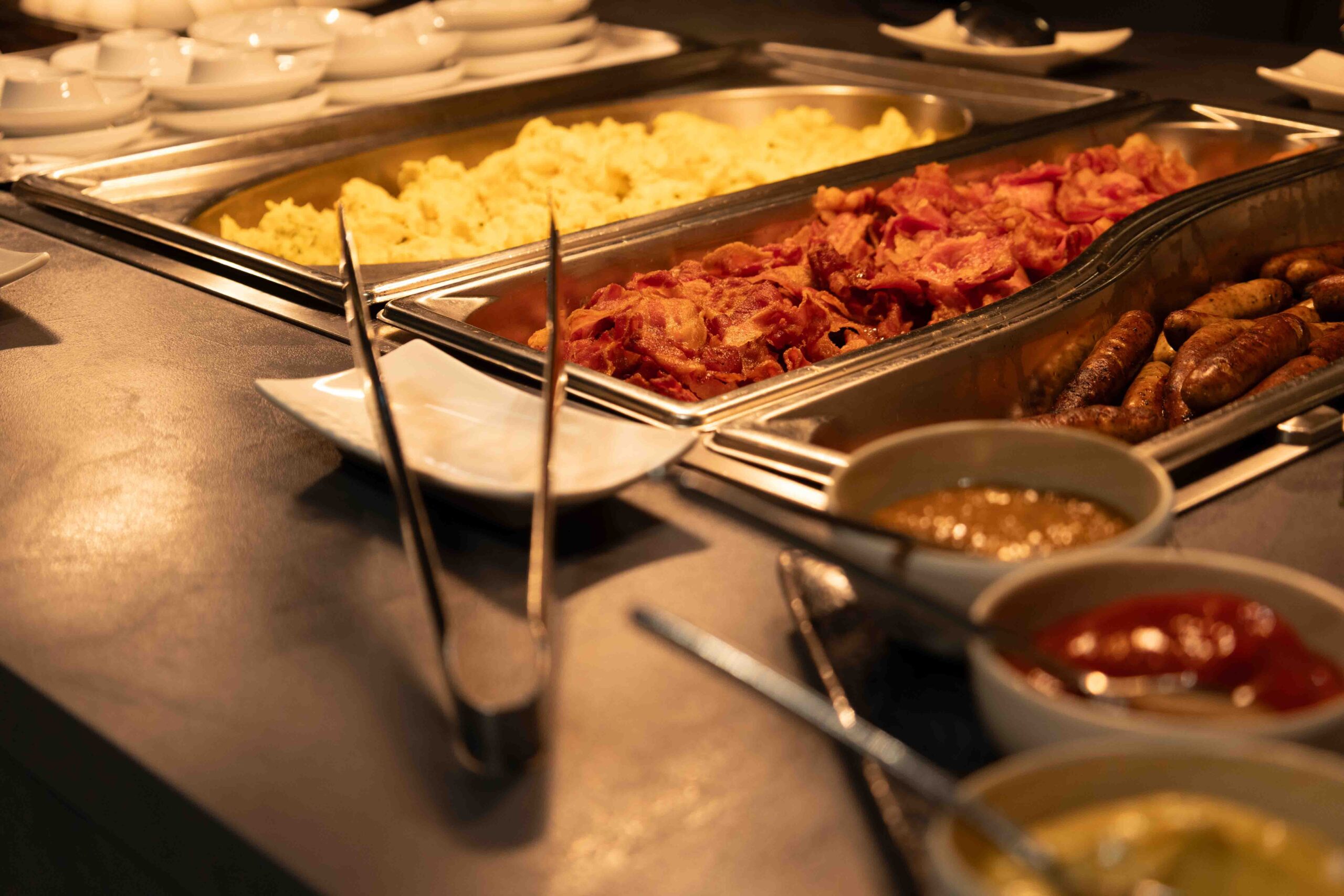 Omlette Speck und Würstchen